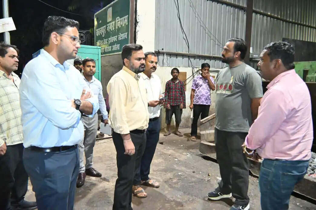 खुले में कूड़ा दिखा तो तत्काल कराएं उठान, शहर को जीवीपी मुक्त बनाने पर जोर