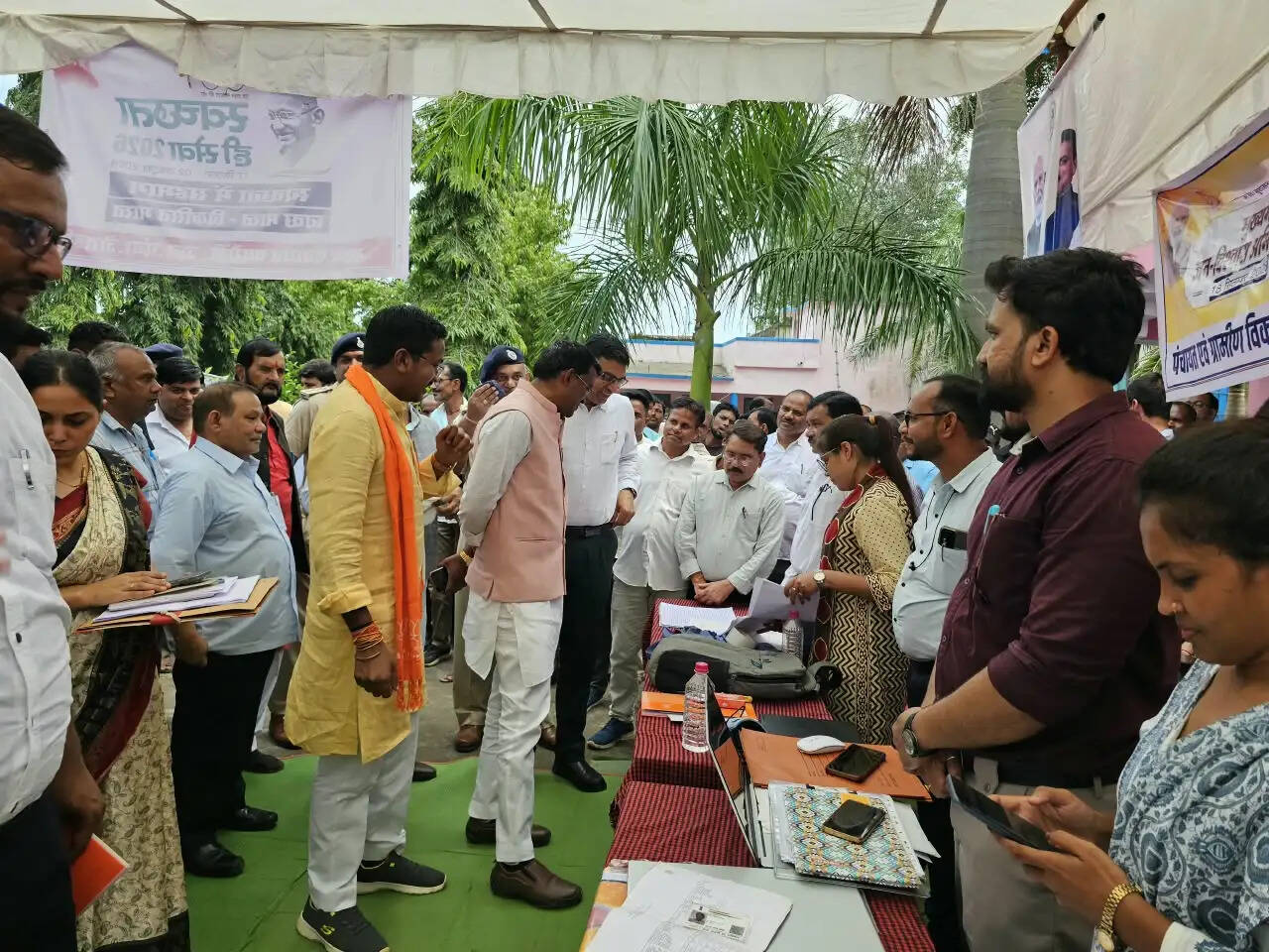 अनूपपुर: जनकल्याणकारी योजनाओं का लाभ समय पर पात्र हितग्राहियों तक पहुंचाना सरकार की सर्वोच्च प्राथमिकता-प्रभारी मंत्री