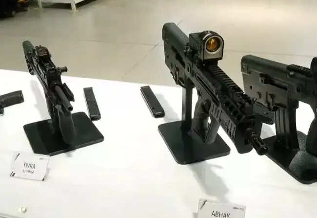 मप्र के ग्वालियर में अडाणी डिफेंस ने भारतीय सेना को सौंपी 2,000 ‘प्रहार’ लाइट मशीन गन