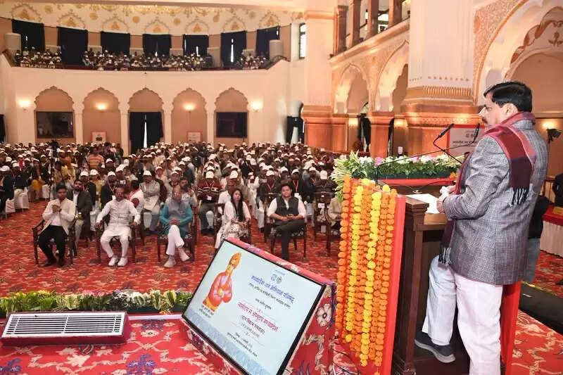 बदलाव के दौर से गुजर रहा देश, हर तरफ है विकास की बयार : मुख्यमंत्री डॉ. यादव