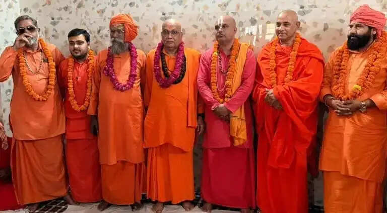 अ.भा. संत आश्रम परिषद का गठन, महामंडलेश्वर स्वामी प्रबोधानंद गिरि बने अध्यक्ष