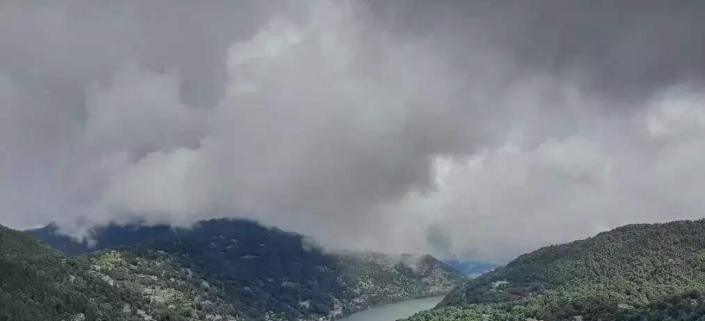 उत्तराखंड: इस बार दिवाली के समय भी वायु गुणवत्ता में सुधार