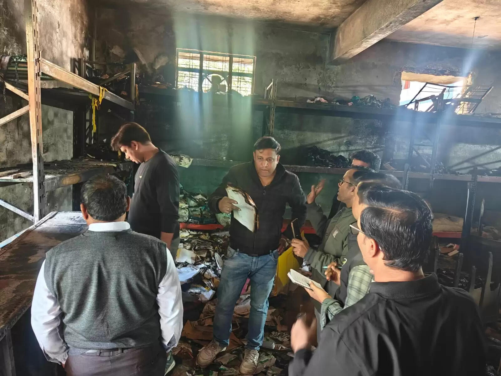 राजगढ़ःऔषधि भंडारण अग्निकांड में जांच समिति ने सौंपी रिपोर्ट, नुकसान टला सप्लाई रहेगी निर्बाध