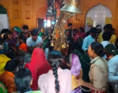 फर्रुखाबाद में सावन के पहले सोमवार को शिव मय हो गई अपरा काशी