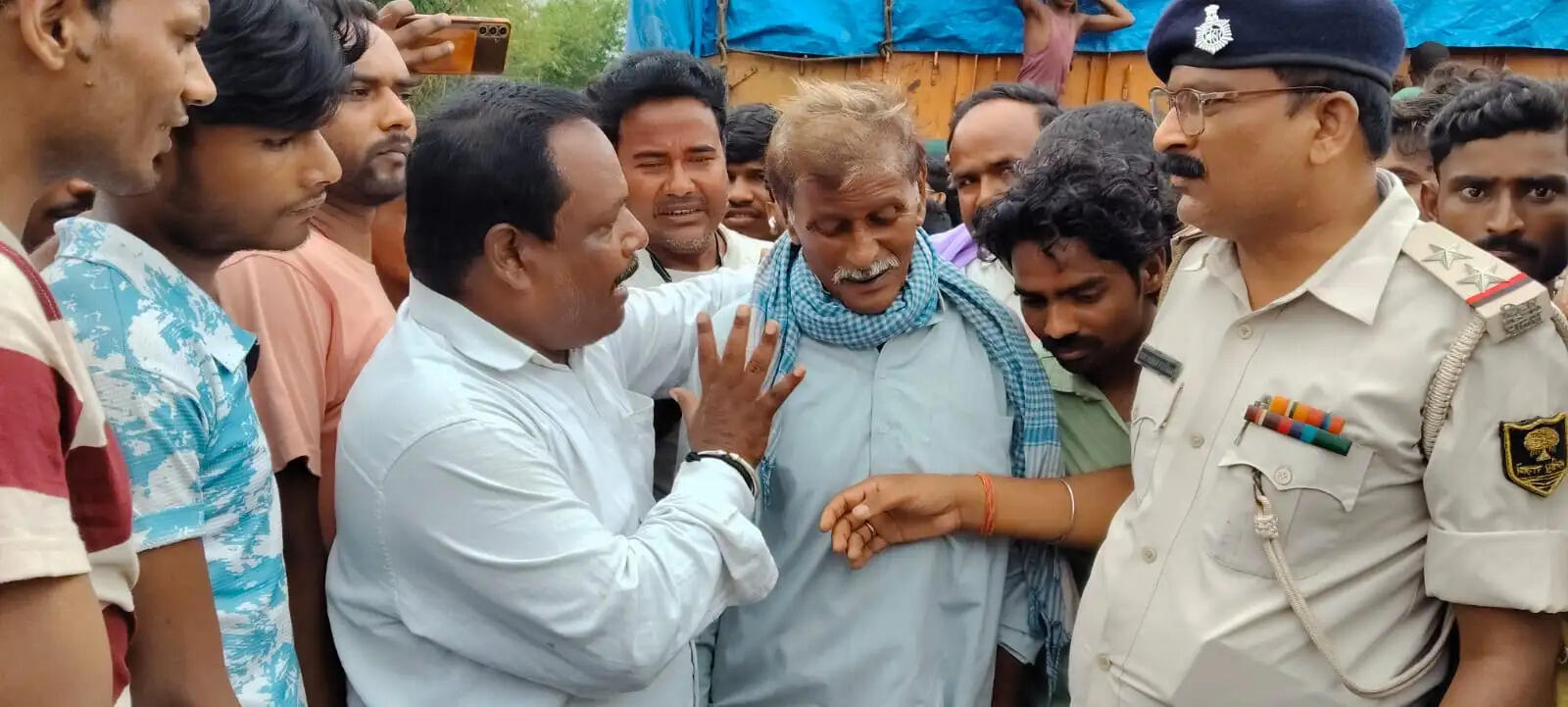 सड़क हादसे में बाइक सवार की मौत