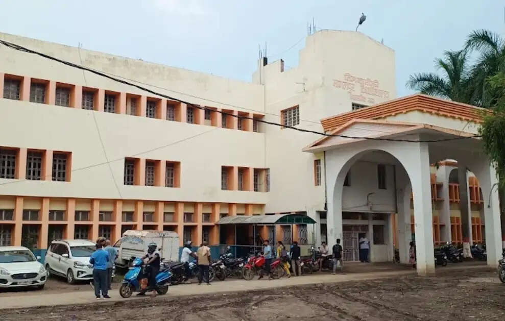 टीएमबीयू का बड़ा फैसला, स्वीकृत पद नहीं होने पर तीन कॉलेजों के 58 शिक्षक और कर्मचारी सेवा से विमुक्त