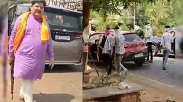 भिंड में नकाबपोशों ने युवक को सड़क पर घेरा,&nbsp;लहार विधायक ने बंदूक तानी तो उल्टे&nbsp;पैर&nbsp;भागे&nbsp;बदमाश