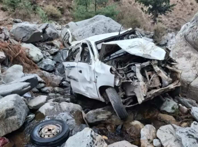 किश्तवाड़ के झिन्हिनी नाला में हुआ एक सड़क हादसा, एक व्यक्ति की मौत, तीन अन्य घायल