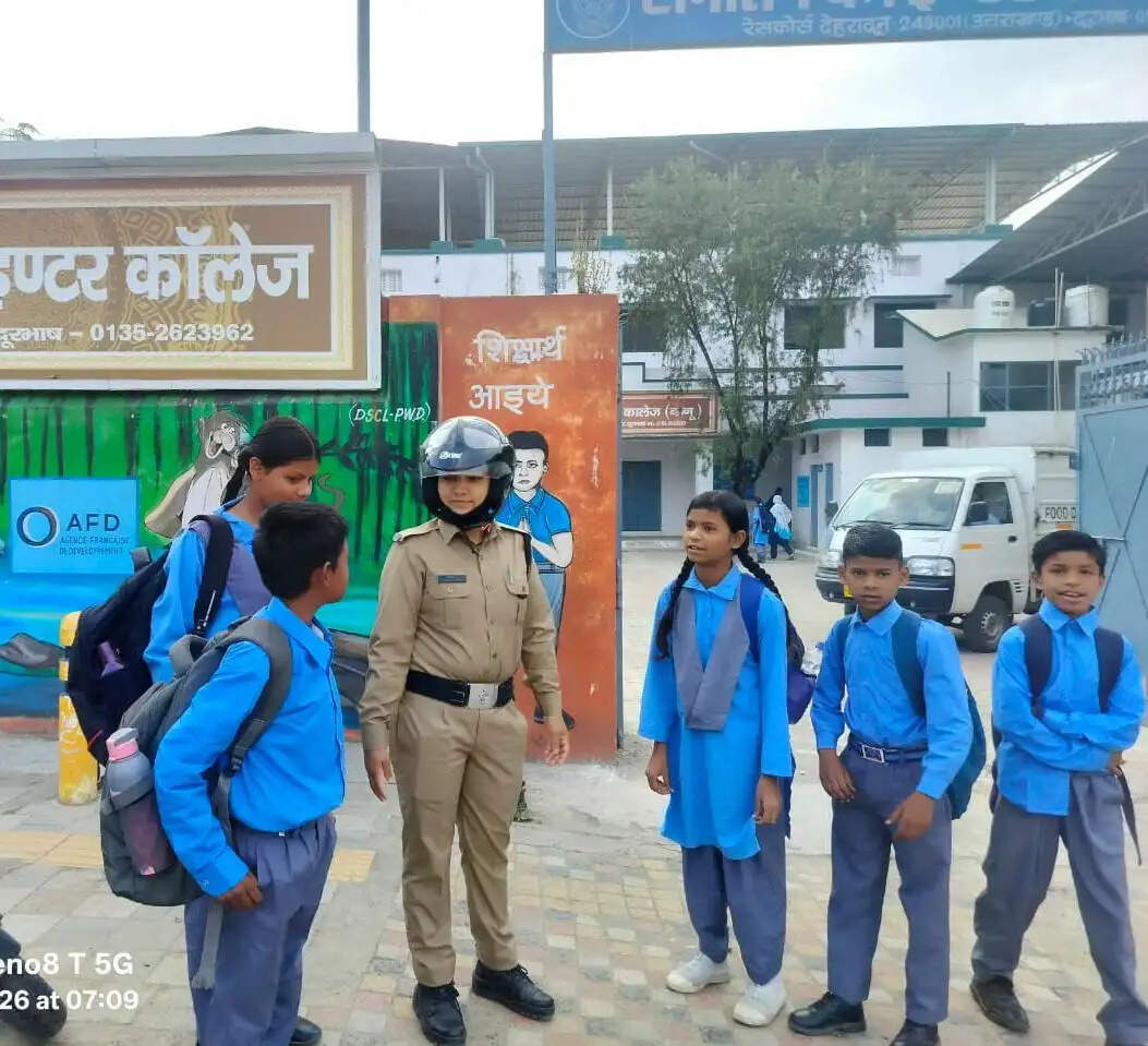 नागरिक सुरक्षा को लेकर दून पुलिस का सघन अभियान, सार्वजनिक स्थलों पर बढ़ाई निगरानी