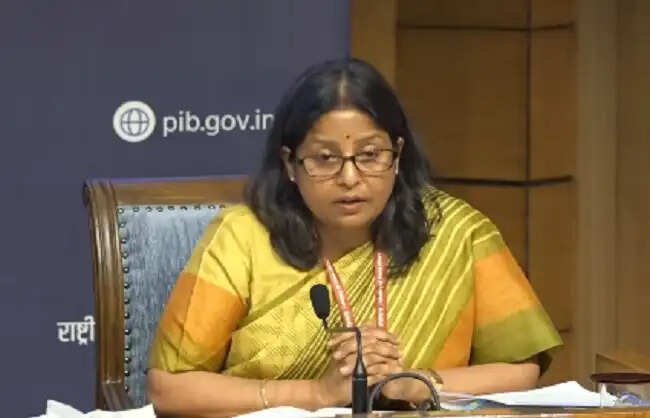 रसोई गैस उत्पादन में 40 फीसदी वृद्धि, कमर्शियल एलपीजी की आपूर्ति 70 फीसदी तक बहालः केंद्र