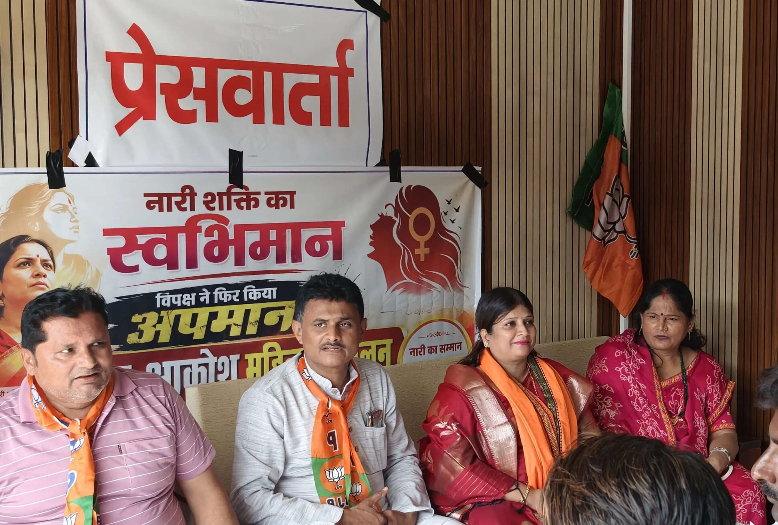 महिलाओं को वोट बैंक समझने वाले महिला आरक्षण का कर रहे विरोध:गुंजा बैंगानी