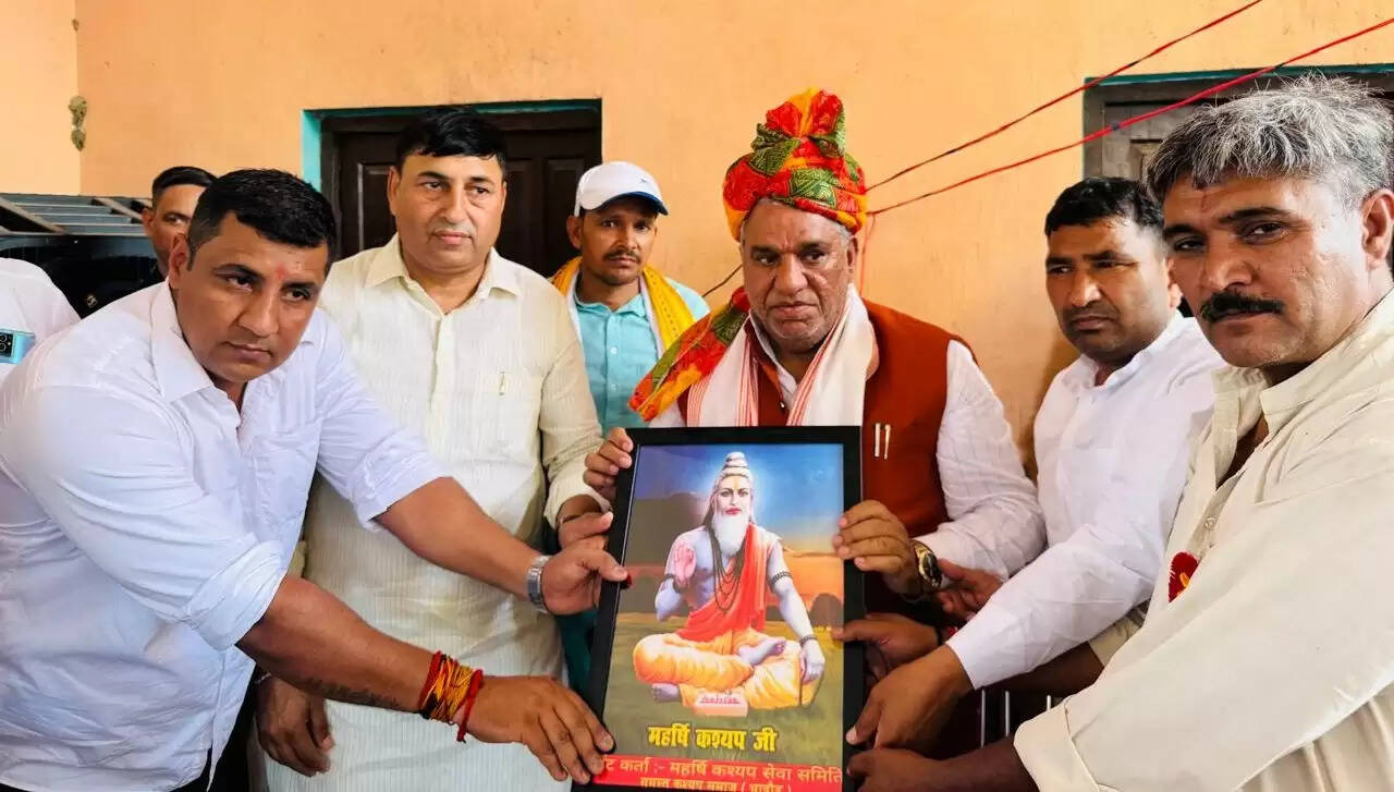 ऋषि-मुनियों के सिद्धांतों पर चलकर ही भारत बनेगा महान: कृष्ण लाल पंवार