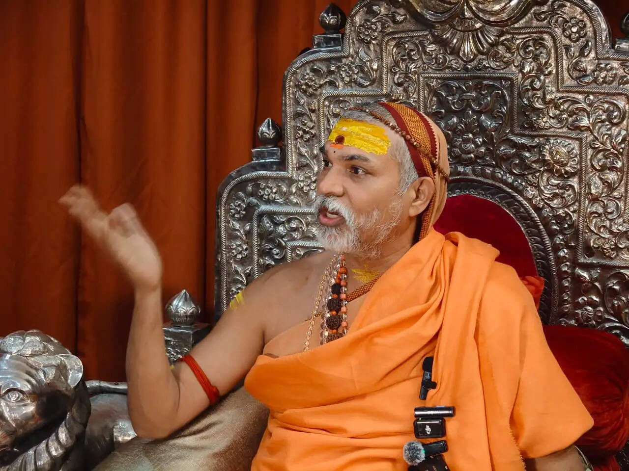 गोरक्षा के प्रश्न पर सनातन धर्म के अखाड़े, महामंडलेश्वर और महंत स्पष्ट रुख अपनाएं : शंकराचार्य स्वामी अविमुक्तेश्वरानंद