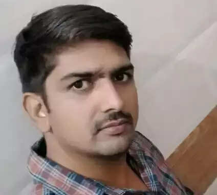 सड़क हादसे में एक की मौत एक घायल