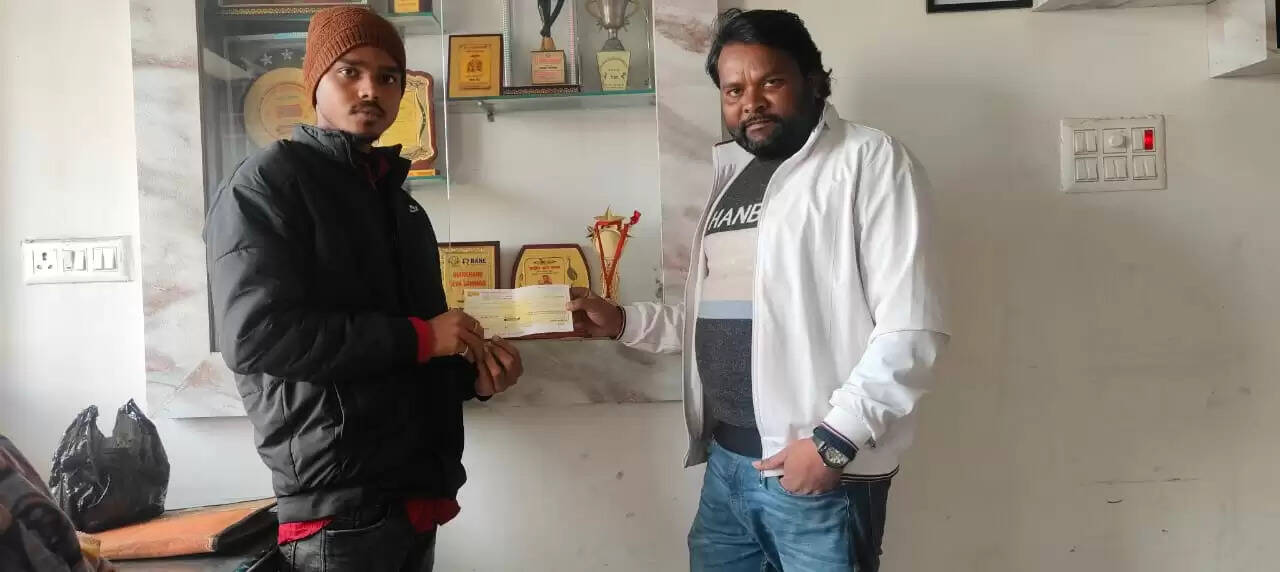 कर्णधार संस्था ने नवजात शिशु के इलाज के लिए की आर्थिक मदद