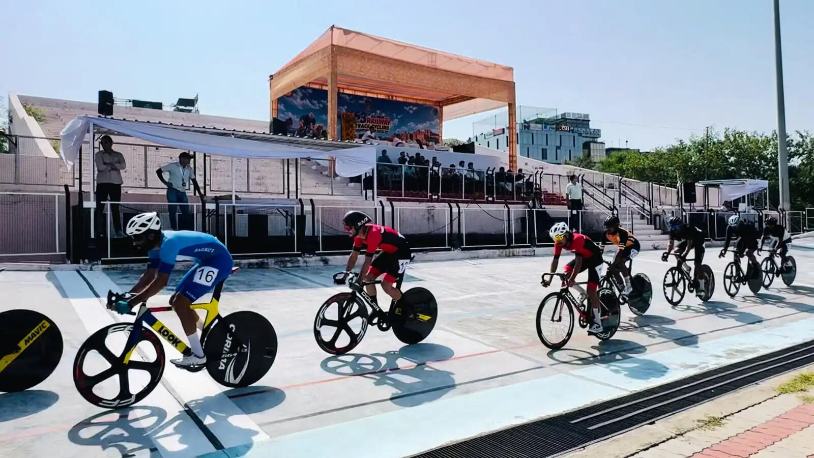 रेलवे ट्रैक साइक्लिंग चैम्पियनशिप में उत्तर पश्चिम रेलवे के मुकेश कस्वां को रजत