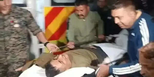 (अपडेट )आईईडी विस्फोट में घायल कोबरा बटालियन के सहायक कमांडेंट और हेड कांस्टेबल को भेजा गया बेहतर इलाज के लिए दिल्ली