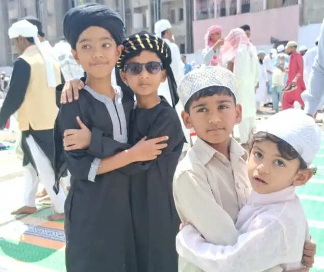 रांची में अकीदत और उत्साह के साथ मनाई गई ईद-उल-फितर, सुरक्षा के कड़े इंतजाम