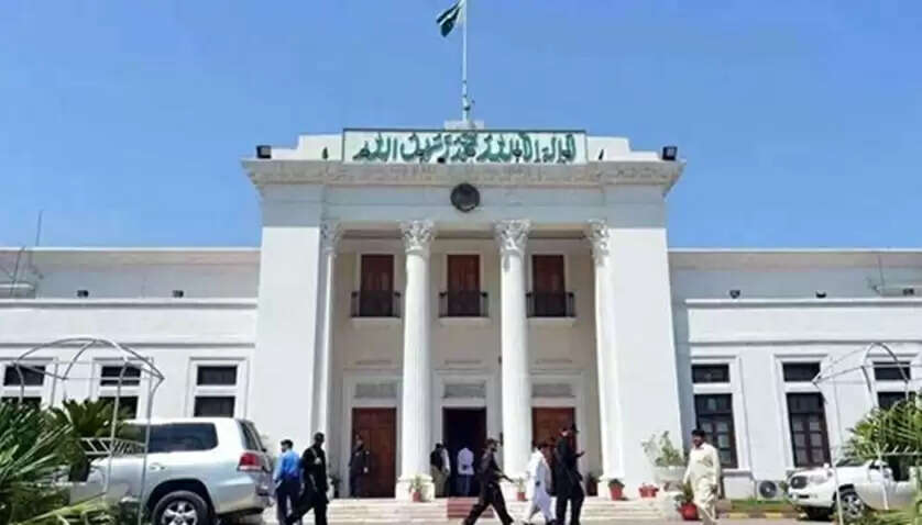 पाकिस्तान के खैबर पख्तूनख्वा में 'विदेशी' से विवाह करने से पहले कर्मचारियों को लेनी होगी सरकार से अनुमति