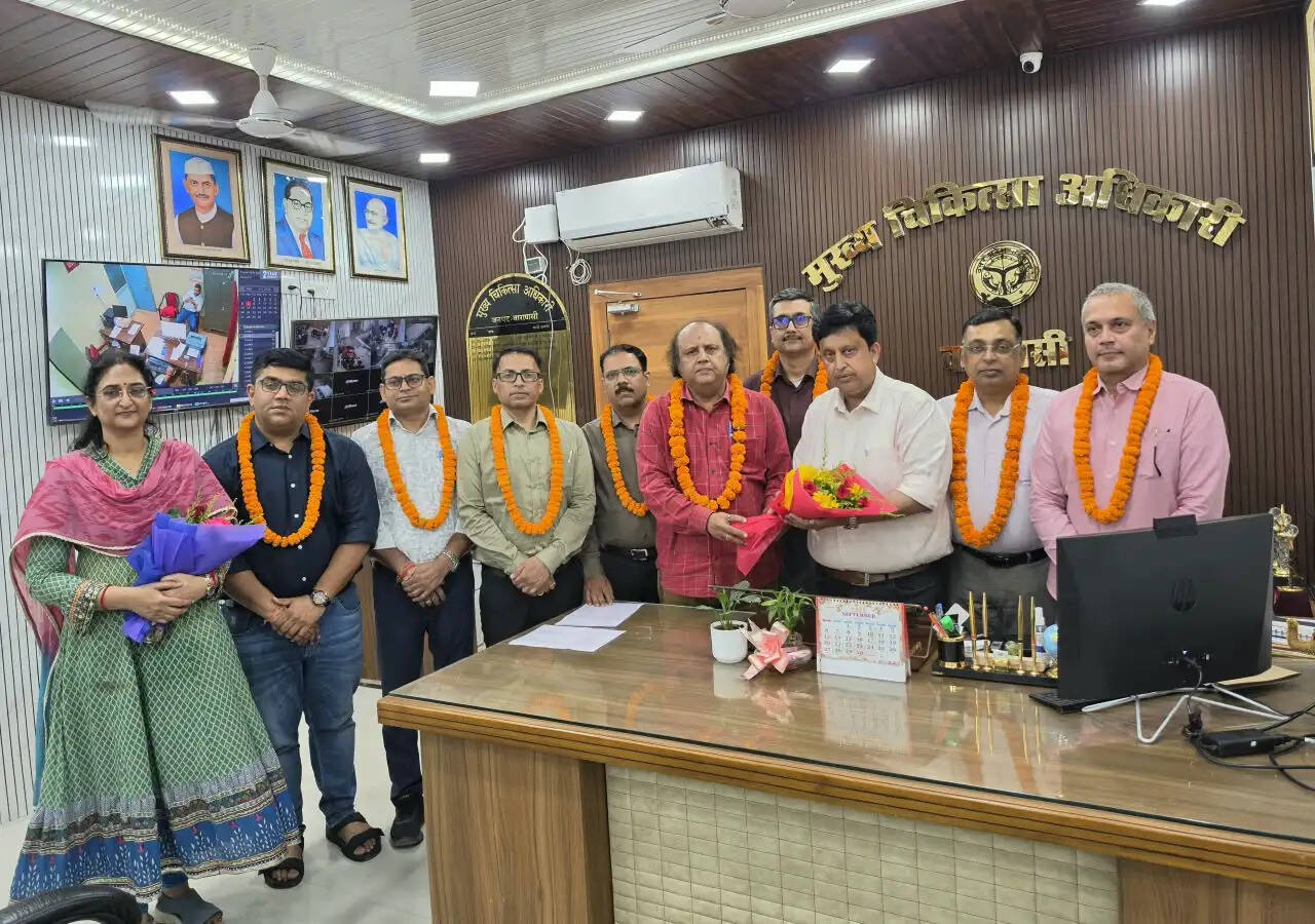 प्रांतीय चिकित्सा सेवा संघ, वाराणसी के चुनाव में डॉ. राजेश्वर नारायण सिंह बने अध्यक्ष, डॉ.अमित सिंह सचिव