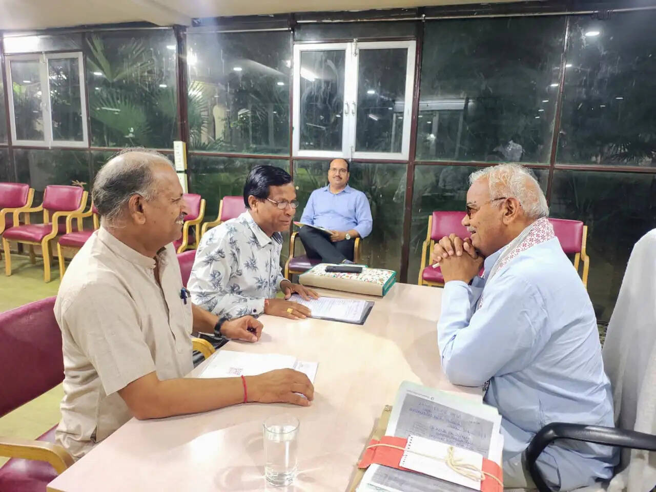 शिविरा पंचांग में अवकाश कटौती के विरोध&nbsp;में&nbsp;शैक्षिक महासंघ ने शिक्षा मंत्री से की मुलाकात