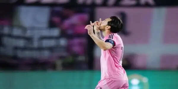 कॉनकाकैफ चैंपियंस कप: मेसी का जादू चला, इंटर मियामी सेमीफाइनल में