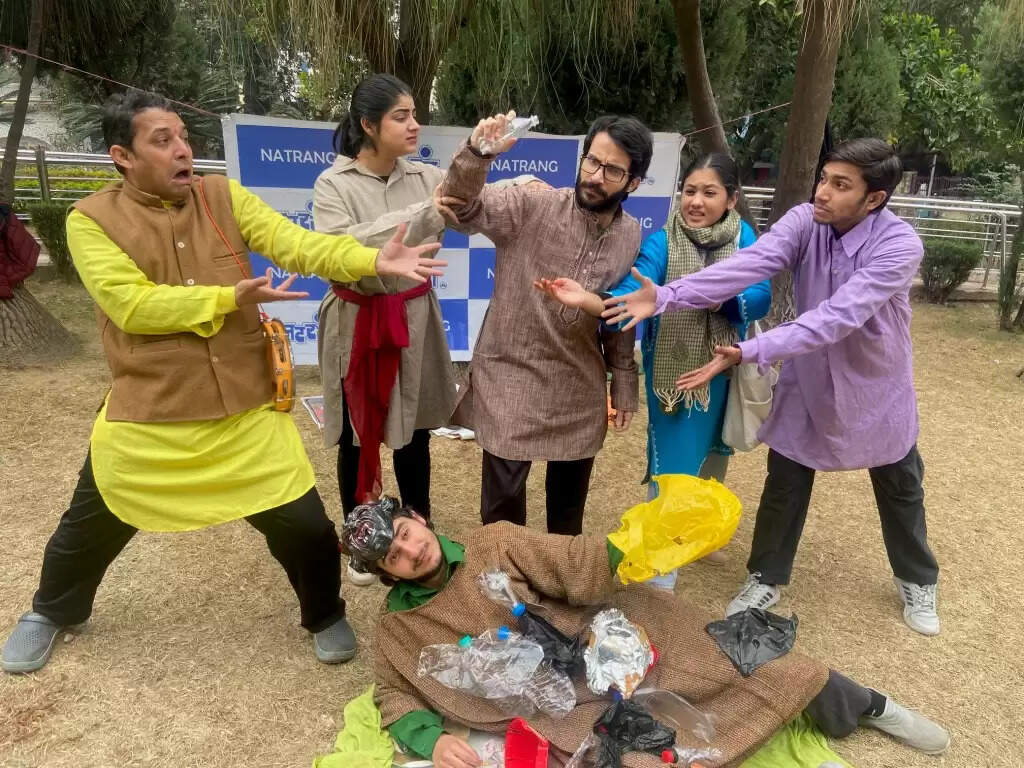 नटरंग ने ‘स्वच्छ ग्राम’ का प्रभावशाली मंचन किया, संडे थिएटर के तहत स्वच्छता और पर्यावरण संरक्षण का दिया सशक्त संदेश