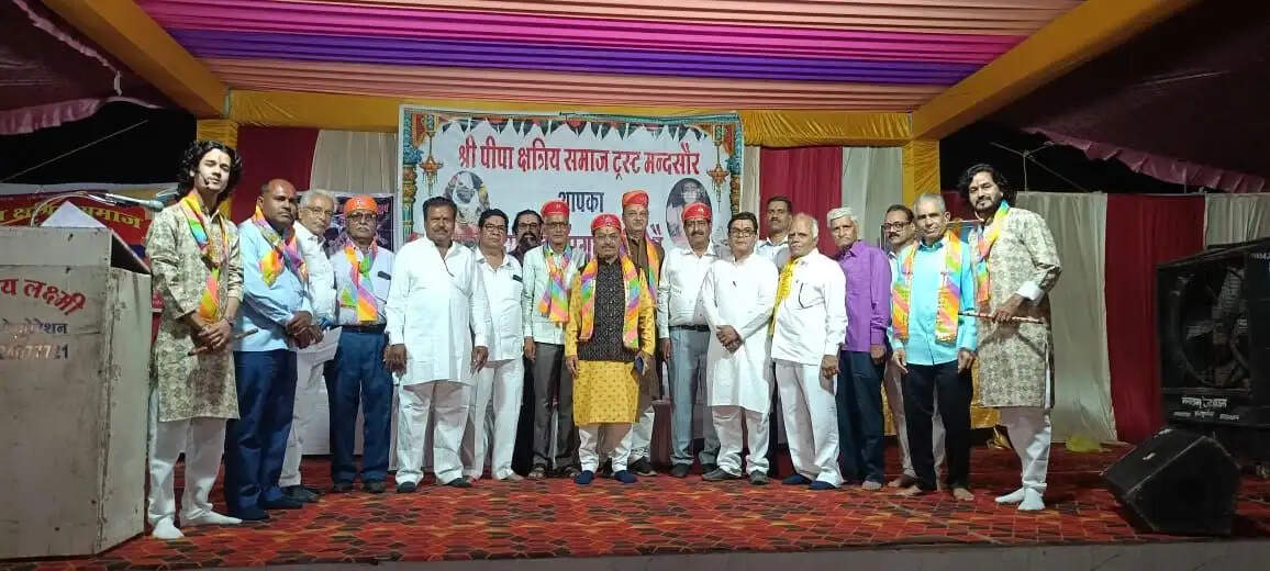 मंदसौरः सन्त श्री पीपानन्दजी का 703 वां जन्मोत्सव धूमधाम से मनाया-भव्य शोभायात्रा निकली