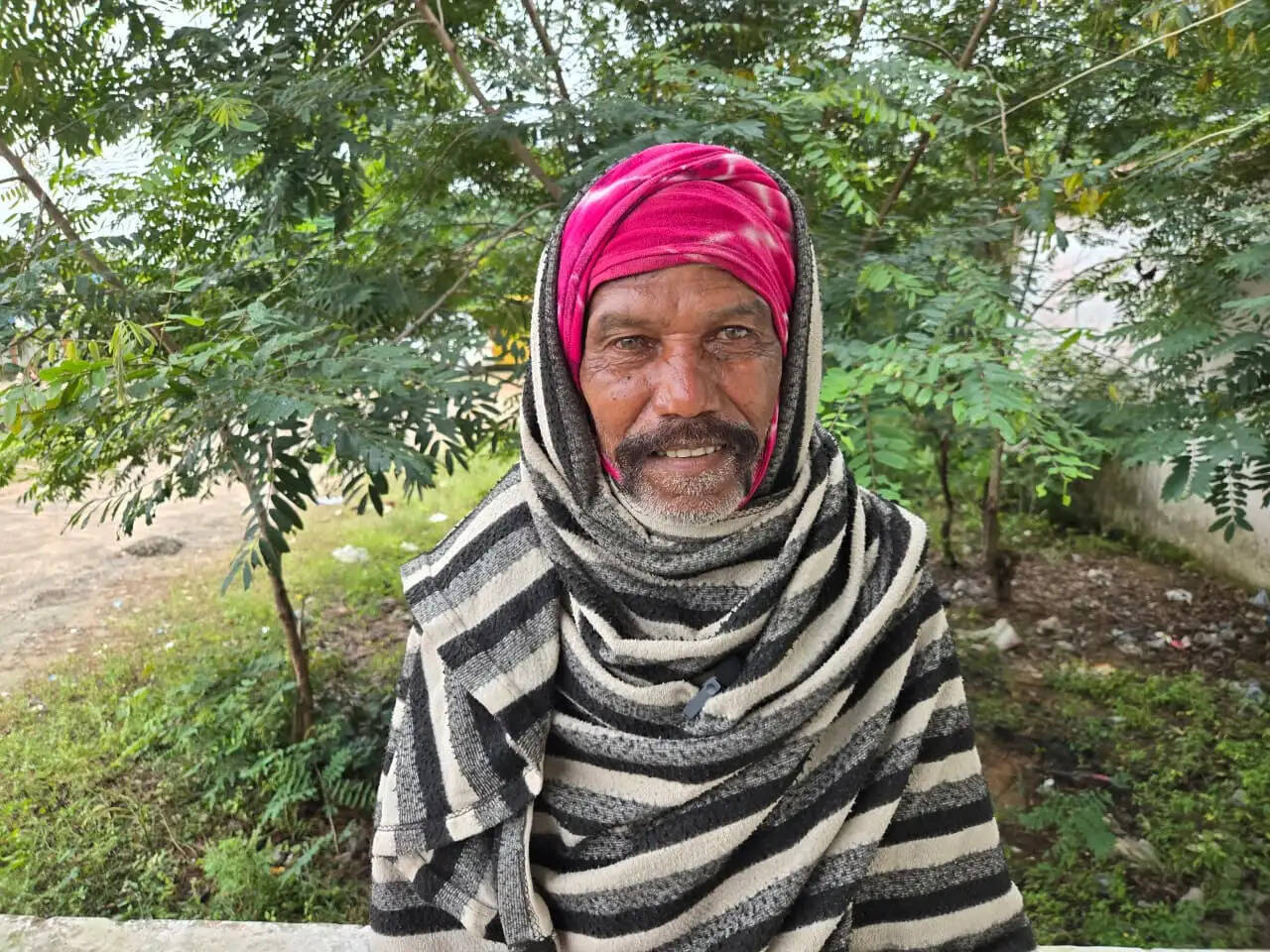धान कटाई और मिसाई के समय किसान राजाराम को मिली पीएम किसान सम्मान निधि की 24वीं किस्त