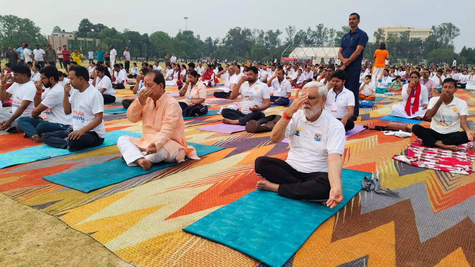 योग दिवस पर आयोजित कार्यक्रम में शामिल हुए कृषि मंत्री