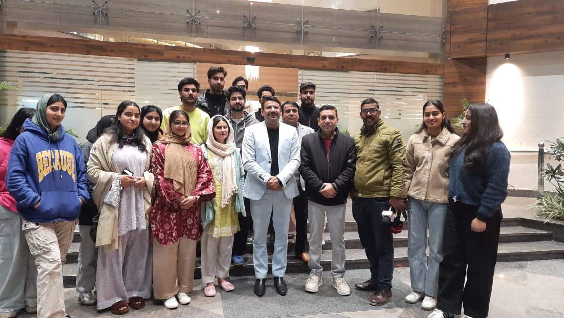 गीता ज्ञान की धरा पे कश्मीर के युवा हुए गदगद :गजेंन्द्र फाेगाट