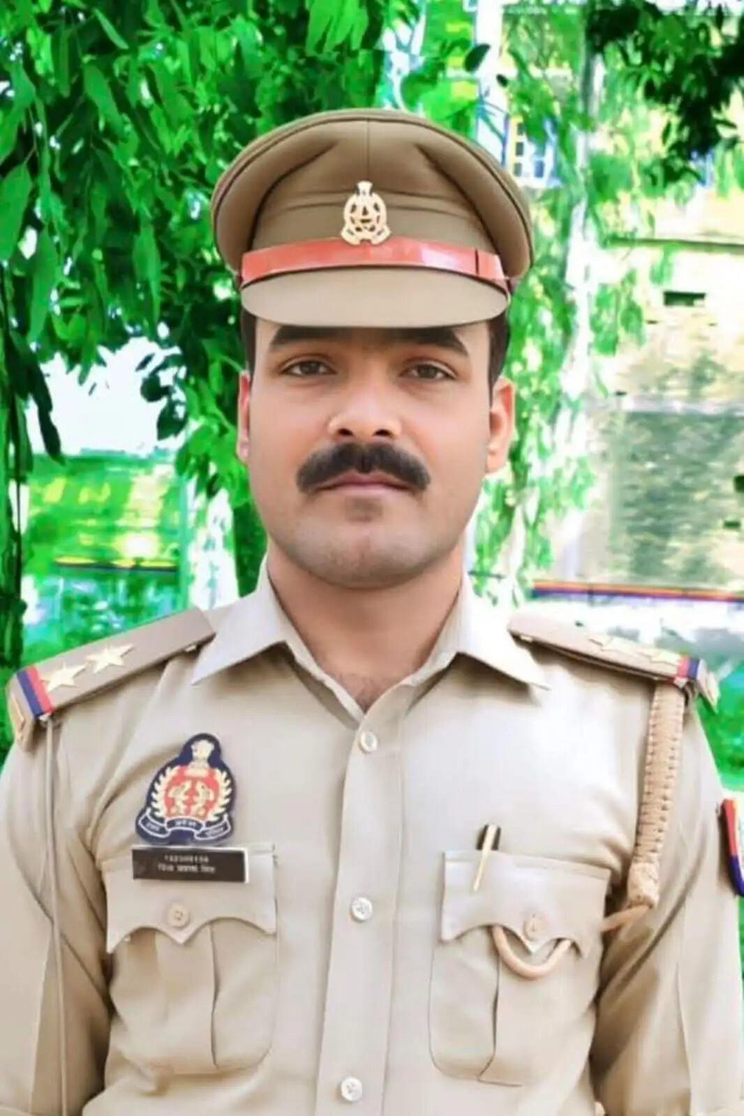 जौनपुर में अवैध वसूली मामले में निलंबित थानाध्यक्ष ने किया सरेंडर