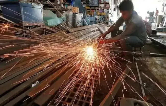 देश का औद्योगिक उत्‍पादन मार्च महीने में 3 फीसदी बढ़ा