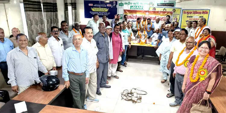 पेंशनर्स संगठन की बैठक में चुनाव प्रक्रिया पर उठा विवाद, नियम विरुद्ध सभा को बताया अवैध