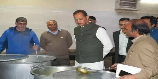 अटल कैंटीन योजना का उद्घाटन कल, पांच रुपये मिलेगा पौष्टिक भोजन