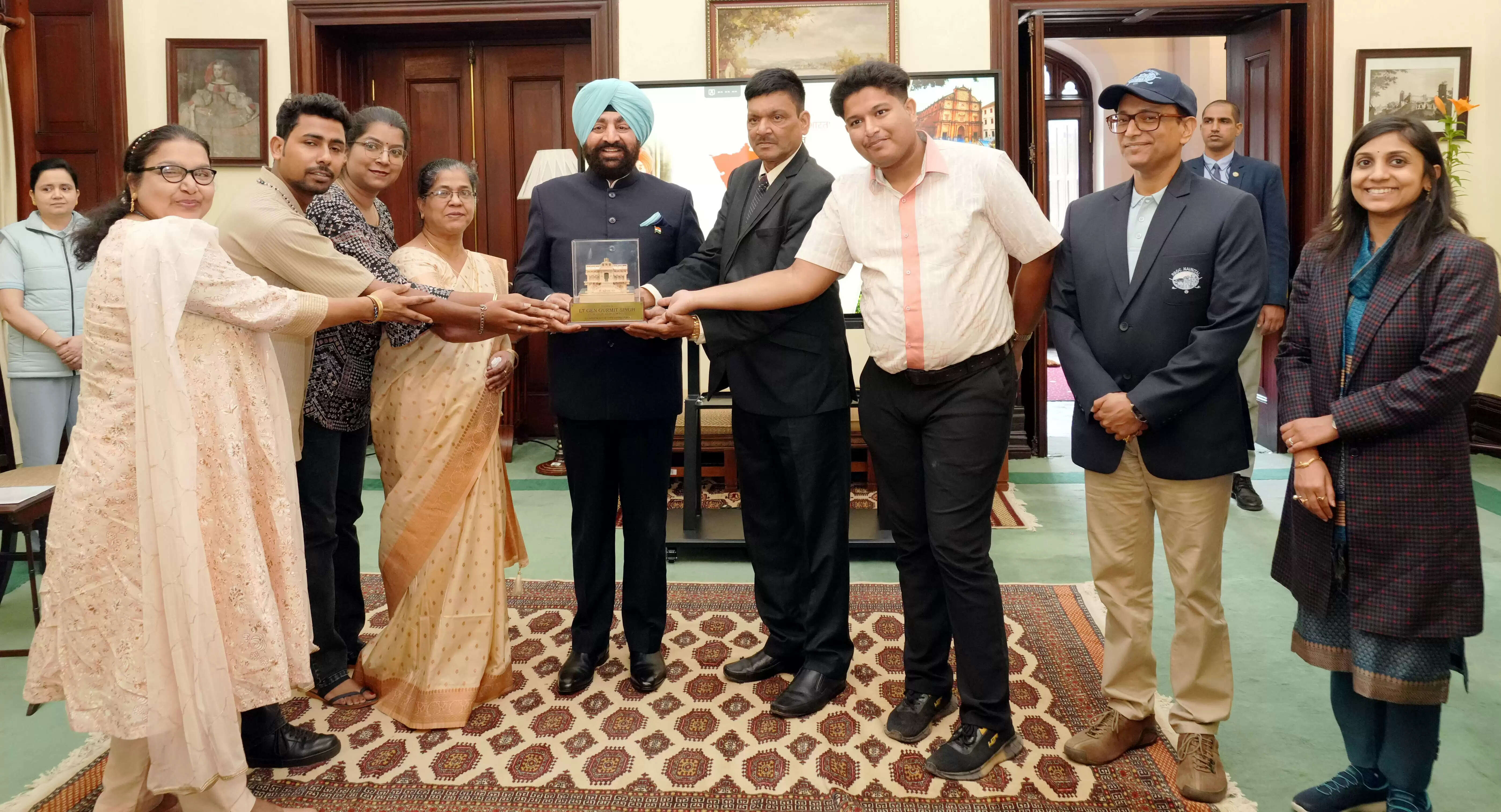 नैनीताल राजभवन में मनाया गया गोवा का स्थापना दिवस