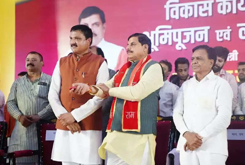 मां नर्मदा के आशीर्वाद से अब हाटपिपल्या क्षेत्र के नागरिकों की प्यास बुझेगी : मुख्यमंत्री डॉ. यादव