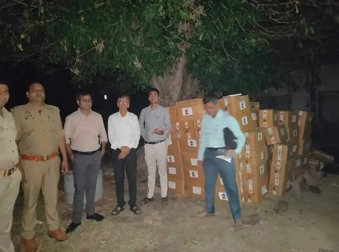 फर्रुखाबाद में 25 लाख रुपये की नकली कीट नाशक जब्त