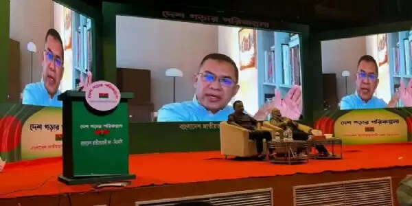 बांग्लादेश में राजनीतिक हलचल बढ़ी, तारिक आज अपने पिता जिया-उर-रहमान की कब्र पर जाएंगे