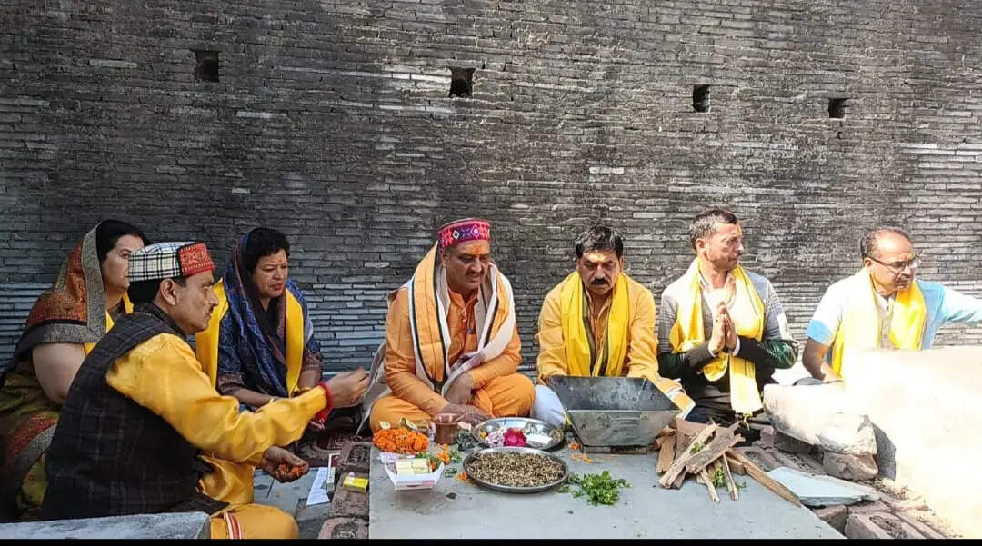 प्रधानमंत्री के उत्तम स्वास्थ्य व दीर्घायु की कामना के लिए विशेष पूजा