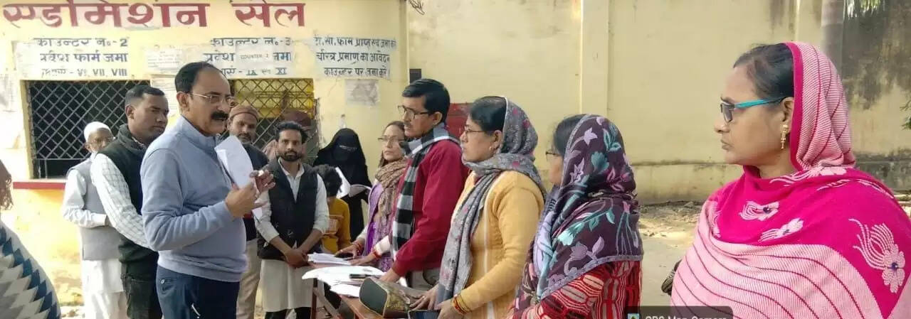 सभी पात्र व्यक्तियों को मतदाता सूची में शामिल किया जाना चाहिए: जिलाधिकारी