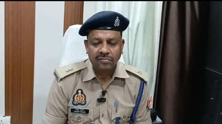 विधायक अब्बास अंसारी का गनर निलंबित, बिना अनुमति छाेड़ दिया था जनपद