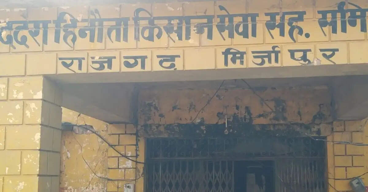डीएपी के इंतजार में किसान परेशान, भुगतान के बाद भी समिति को नहीं मिली खाद