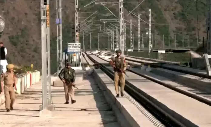 उधमपुर-श्रीनगर-बारामूला रेल लिंक परियोजना के उद्घाटन से पहले रियासी में बढ़ाए गए सुरक्षा उपाय