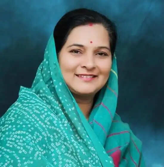 जनप्रतिनिधि की दिनदहाड़े हत्या : आम आदमी कितना सुरक्षित : मनीषा पंवार