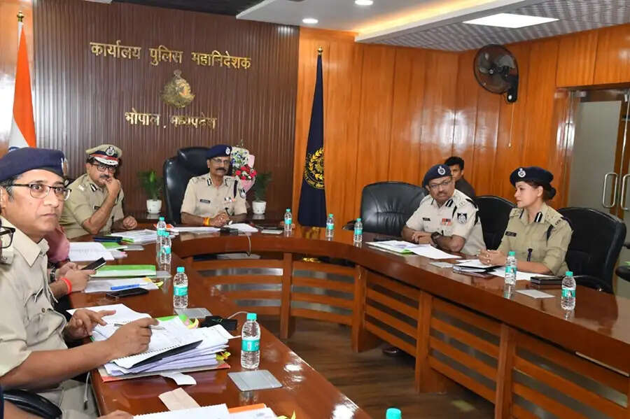 सिंहस्थ 2028 को लेकर हुई अहम बैठक, डीजीपी ने रेल सुरक्षा और निगरानी सुनिश्चित करने के दिए निर्देश