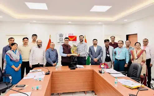 डाक सेवाओं को अंतिम छोर तक पहुंचाने के लिए पोस्टमास्टर जनरल ने शुरू किया ‘पोस्टल वॉरियर अभियान’