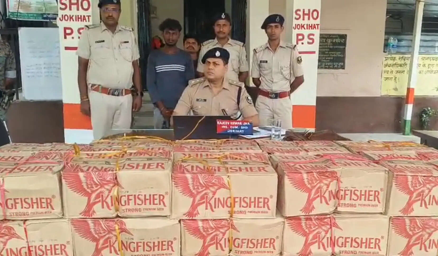 एक ट्रक विदेशी शराब जब्त, एक गिरफ्तार