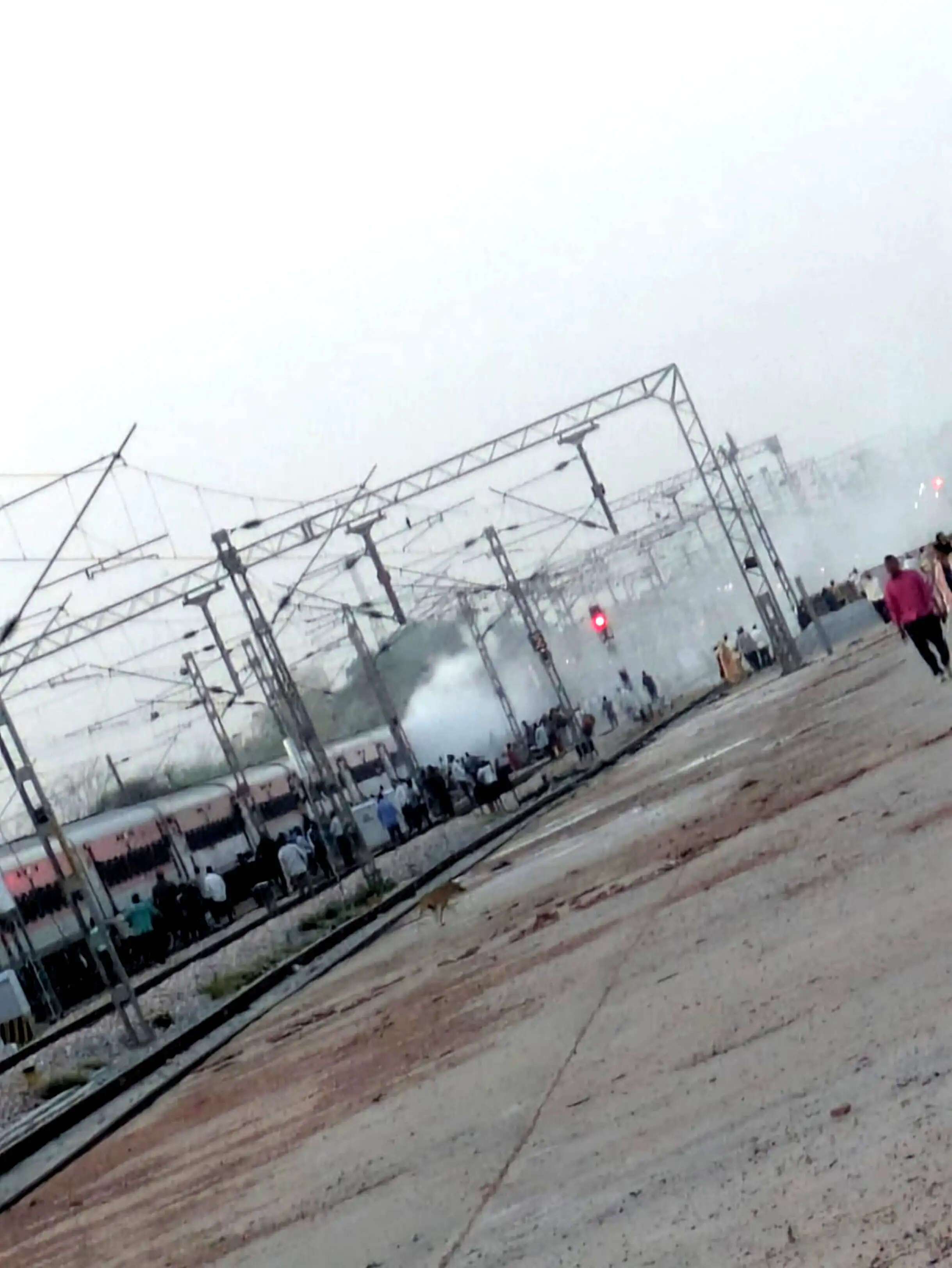 (अपडेट) दुर्ग-उधमपुर एक्सप्रेस के जनरल कोच में लगी आग