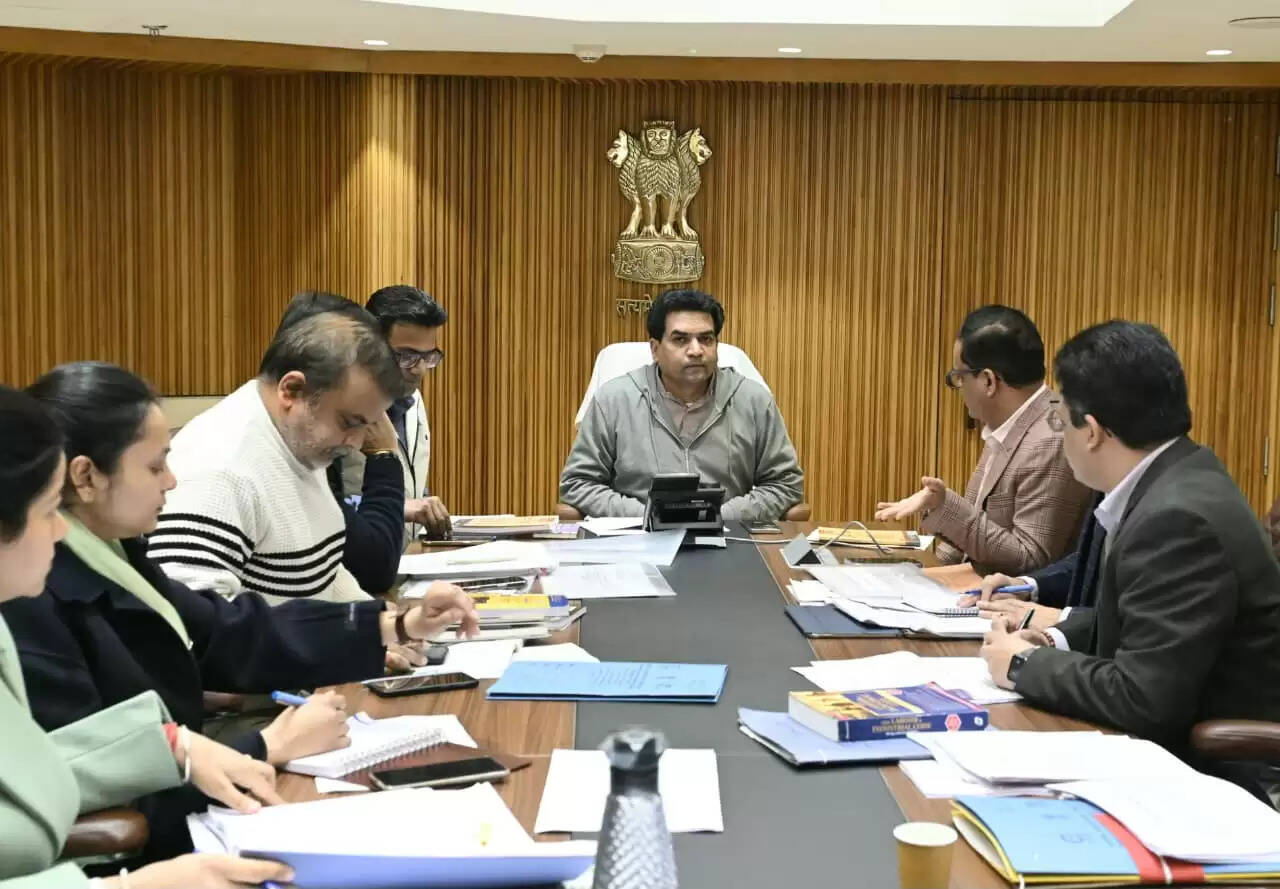 असंगठित, गिग एवं प्लेटफॉर्म श्रमिकों को सामाजिक सुरक्षा देने की प्रक्रिया में लाएं तेजीः कपिल मिश्रा